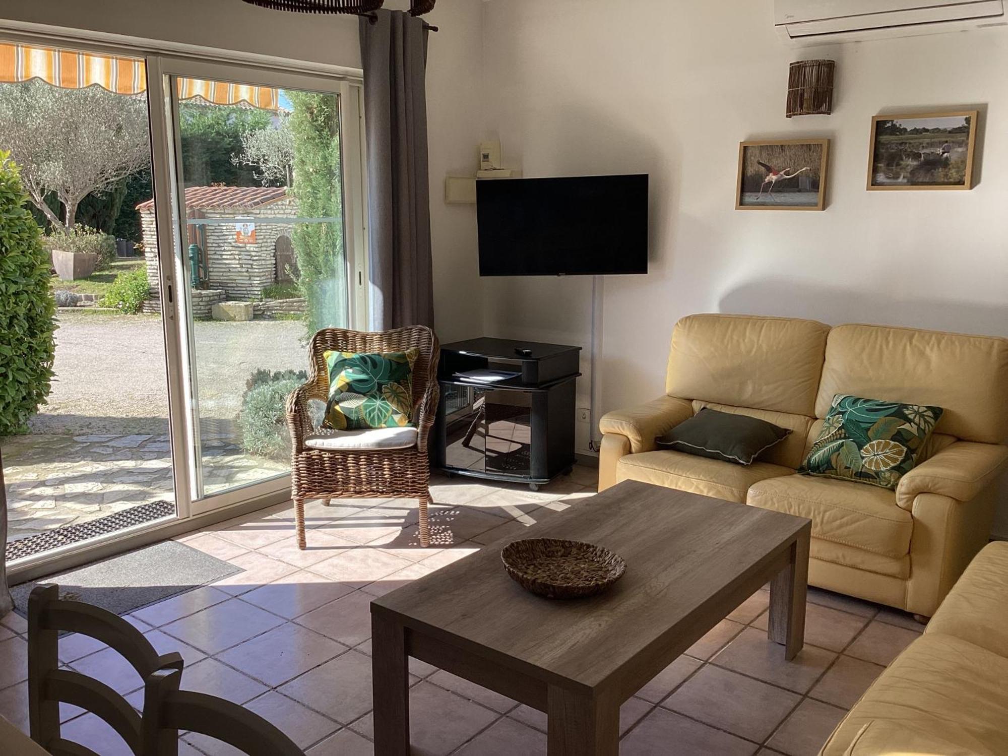 Le Gite De Lolivier En Provence Aramon Εξωτερικό φωτογραφία